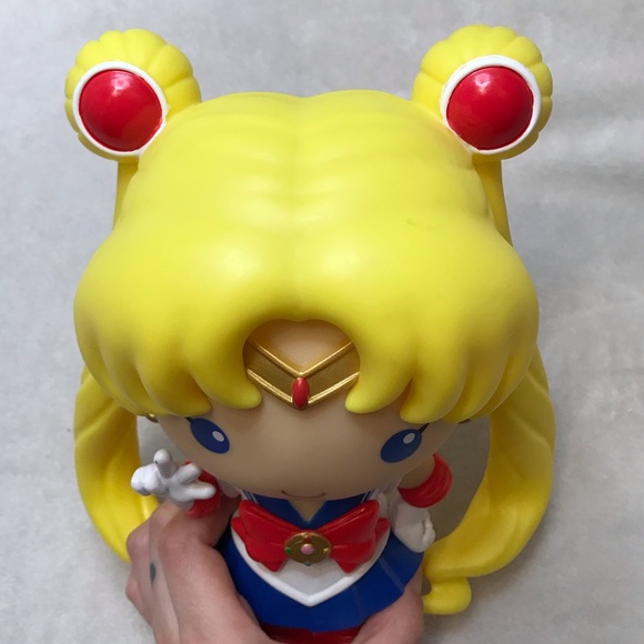 Toei Animation Sailor Moon coin bank hard plastic collectible figurine - Picture 5 of 11
